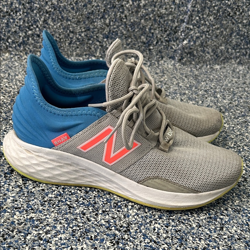New Balance Woman’s Roam, Size 8.5